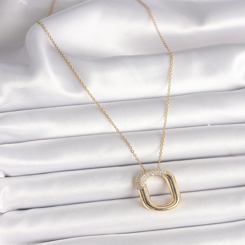 316L Çelik Gold Renk Zirkon Taşlı Oval Model Kadın Kolye