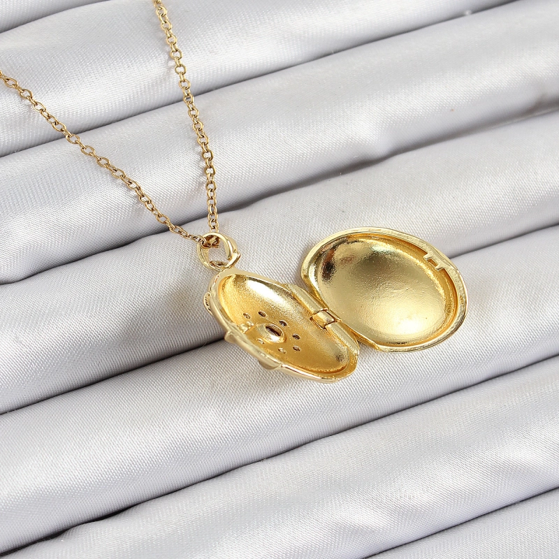 316L Çelik Zincir Açılabilir Madalyon Model Zirkon Taşlı Gold Renk Kadın Kolye