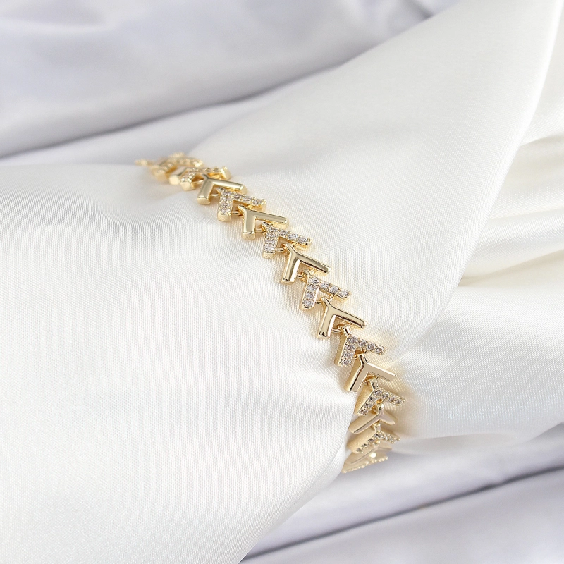 Pirinç Sıralı Ok Model Zirkon Taşlı Gold Renk VİP Seri Kadın Bileklik