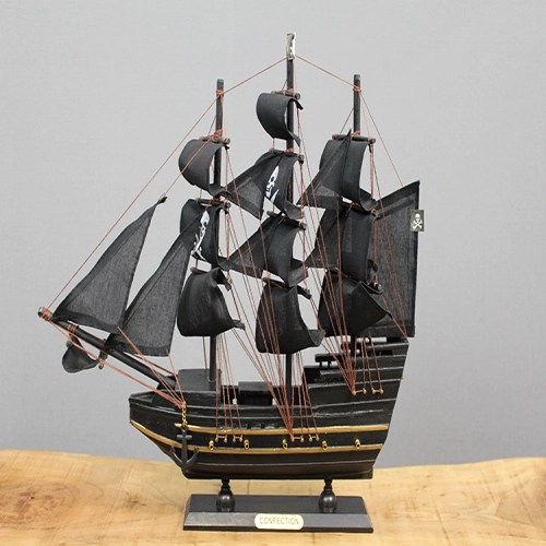 Ahşap Korsan Gemisi 35x40 cm