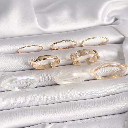 Pirinç Gold Renk Beyaz Akrilik Plastik Modek Kutup Yıldız İşleme Detay Kadın Yüzük Kombini