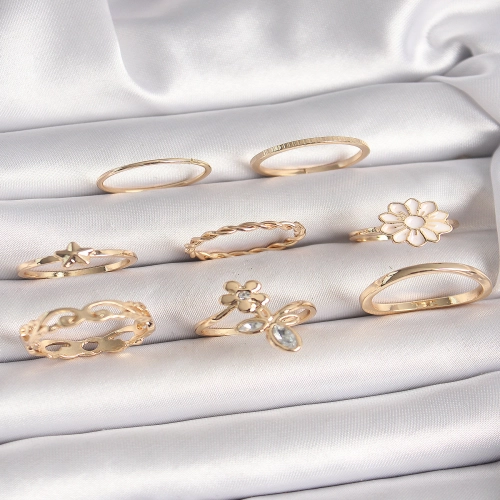 Pirinç Gold Renk Çiçek Model Zirkon Taş Detay Kadın Yüzük Kombini
