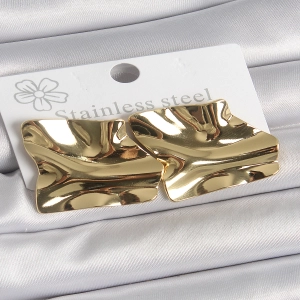 316 Çelik Gold Renk Dalgalı Plaka Kare Model Kadın Küpe