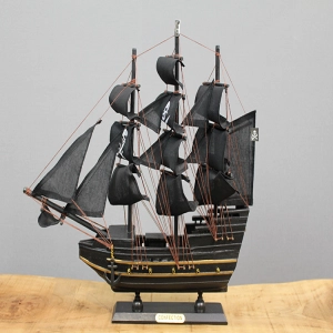Ahşap Korsan Gemisi 35x40 cm