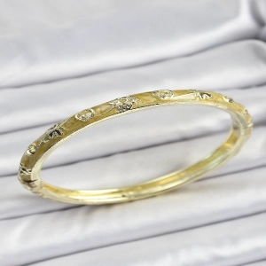 Mineli Gold Pirinç Sarı Renk Motifli Kadın Kelepçe