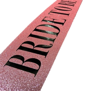Pembe Üzeri Siyah Kalın Bride To Be Yazılı Simli Işıltılı Kuşak Kemer 10x80 cm